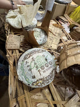 Load image into Gallery viewer, 2004 ChangTai "Chang Tai Hao - Ye Sheng Ji Pin - Ban Zhang" ( Wild Premium - Banzhang)  Cake 400g Puerh Raw Tea Sheng Cha