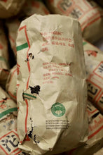 Charger l'image dans la galerie, 2005 DaYi "V93" (1st Batch 501 - Ten Years Sharpen One Sword) Tuo 250g Puerh Shou Cha Ripe Tea
