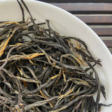 Load image into Gallery viewer, 2025 Black Tea "Song Zhen" (Pine Like Needle - 1 Bud 2 Leaves) A Grade, Loose Leaf Tea, Dian Hong, FengQing, Yunnan
