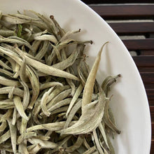 Load image into Gallery viewer, 2024 Early Spring White Tea &quot;Da Bai Ya - Yue Guang Bai&quot; (Giant White Bud - Moonlight) A++ Grade, Loose Leaf Tea, JingGu BaiCha, YunNan Province.