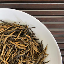 Charger l'image dans la galerie, 2025 Black Tea "Song Zhen - Tou Chun - Te Ji" (Pine Like Needle - Early Spring - Special) A++ Grade, Loose Leaf Tea, Dian Hong, FengQing, Yunnan