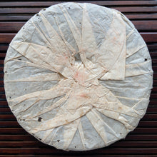 Load image into Gallery viewer, 1999 CNNP Puerh - LaoTongZhi "Hong Yin - Cai Fei - Dan Fei" (Red Mark - Cut Mark - Single Fei) Cake 380g Puerh Raw Tea Sheng Cha
