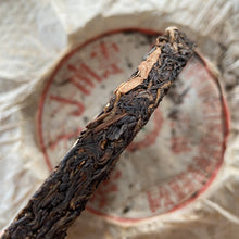 Laden Sie das Bild in den Galerie-Viewer, 2001 XiaGuan "8653" Iron Cake 357g Puerh Raw Tea Sheng Cha