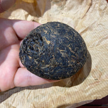 Load image into Gallery viewer, 2003 XiaGuan "Jia Ji" (1st Grade - Bag Stack) Tuo 100g Puerh Raw Tea Sheng Cha