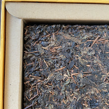 Load image into Gallery viewer, 2017 XiangYi Fu Tea "20th Year of HongKong’s Return" Brick 980g Dark Tea, Fu Cha, Hunan
