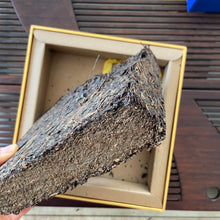 Load image into Gallery viewer, 2017 XiangYi Fu Tea "20th Year of HongKong’s Return" Brick 980g Dark Tea, Fu Cha, Hunan