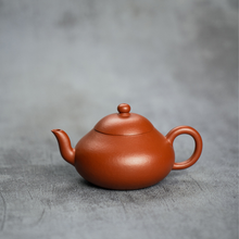 Load image into Gallery viewer, Yixing "Li Xing" (Pear Style) Teapot in Zhao Zhuang Zhu Ni Clay