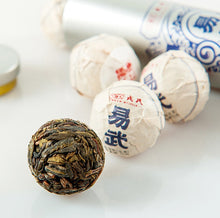 Load image into Gallery viewer, 2022 MengKu RongShi &quot;Yi Wu&quot; (Yiwu) Dragon Ball 8g / Cake 357g Puerh Raw Tea Sheng Cha