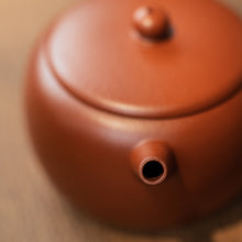 Load image into Gallery viewer, Yixing "Ping Guo" (Apple) Teapot in Xiao Mei Yao Zhu Ni Clay