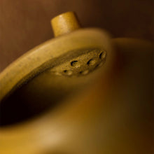 Load image into Gallery viewer, Yixing "Rong Tian" Teapot 110ml, Golden Duan Ni Mud