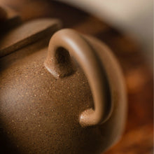 Load image into Gallery viewer, Yixing &quot;Ju Lun Zhu&quot; Teapot in Aged Duan Ni Clay