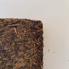 Load image into Gallery viewer, 2010 ChunYi &quot;Jing Zhi - Fu Zhuan&quot; (Special - Fu Brick) 350g Tea, Dark Tea, Hunan Province.