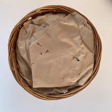Load image into Gallery viewer, 80's Wuzhou "Liu Bao"(Liubao A+ Grade) 850g Loose Leaf Dark Tea, Guangxi Province.