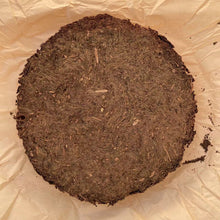 Load image into Gallery viewer, 2009 AnHua "Qian Liang Cha" Cake Around 750g, Dark Tea, Hunan Province.