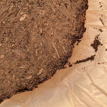 Load image into Gallery viewer, 2009 AnHua "Qian Liang Cha" Cake Around 750g, Dark Tea, Hunan Province.