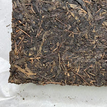 Load image into Gallery viewer, 2018 JingWei Fu Tea "Qin Ling Zhi Dian" (The Top of Qingling Mountains) Brick 850g Dark Tea, Fu Cha, ShaanXi