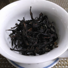 Laden Sie das Bild in den Galerie-Viewer, 2019 FengHuang DanCong "Mi Lan Xiang" (Honey Orchid Fragrance) Oolong Tea, Chaozhou