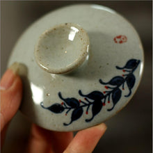 Load image into Gallery viewer, Rustic Blue and White Porcelain Gaiwan, 175cc