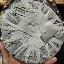Load image into Gallery viewer, 2003 ChangTai "Ji Feng Yuan - Zhen Pin" Cake 400g Puerh Raw Tea Sheng Cha