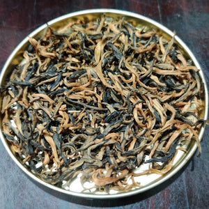 2016 Black Tea "Gu Shu Shai Hong"  (Old Tree Hong Cha - Sun Dried), Loose Leaf Tea, Dian Hong, FengQing, Yunnan
