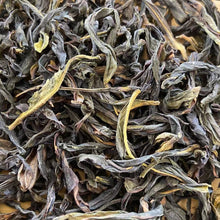 Load image into Gallery viewer, 2020 FengHuang DanCong &quot;Xue Pian - Ya Shi Xiang&quot; (Winter - Snowflake - Duck Poop Fragrance) A+++ Level Oolong,Loose Leaf Tea