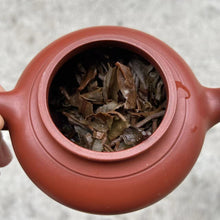 Load image into Gallery viewer, 2006 XingHai "Meng Song Yin Cha" (Mengsong Mountain Tea) Cake 357g Puerh Raw Tea Sheng Cha