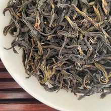 Load image into Gallery viewer, 2021 Winter FengHuang DanCong &quot;Xue Pian - Ya Shi Xiang&quot; (Snowflake - Duck Poop Fragrance) A++++ Grade Oolong, Medium-Roasted, Loose Leaf Tea, Chaozhou