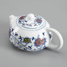Carica l'immagine nel visualizzatore di Gallery, "Qing Hua Ci" (Blue and White Porcelain) Twining Lotus Pattern Tea Pot - King Tea Mall