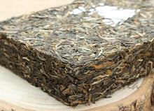 Load image into Gallery viewer, 2014 MengKu RongShi "100%" Brick 500g Puerh Raw Tea Sheng Cha - King Tea Mall