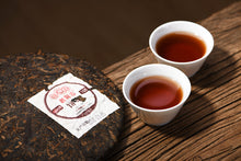 Load image into Gallery viewer, 2018 LaoTongZhi "9978" Cake 357g Puerh Ripe Tea Shou Cha - King Tea Mall