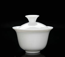 Laden Sie das Bild in den Galerie-Viewer, White Porcelain Gaiwan Using Capacity 70-100ml for Chinese Gongfu Chadao - King Tea Mall