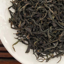 Load image into Gallery viewer, 2022 Spring FengHuang DanCong "Ya Shi Xiang" (Duck Poop Fragrance) A+++ Grade, Light-Roasted Oolong, Loose Leaf Tea, Chaozhou