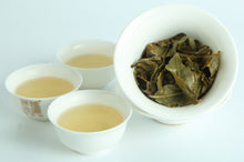 Load image into Gallery viewer, 2017 ChenShengHao "Chen Sheng Yi Hao" (No.1 Cake) 357g Puerh Raw Tea Sheng Cha - King Tea Mall