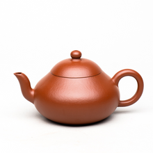 Load image into Gallery viewer, Yixing "Li Xing" (Pear Style) Teapot in Zhao Zhuang Zhu Ni Clay