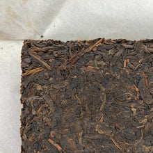 Charger l'image dans la galerie, 2015 JingWei Fu Tea "Jing Dian Fu Cha" (Classical Fu Tea) Brick 400g Dark Tea ShaanXi