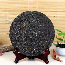 Load image into Gallery viewer, 2017 XiaGuan "Liu Xing Zhen Cang" (Valuable 6 Stars) Cake 357g Puerh Raw Tea Sheng Cha - King Tea Mall