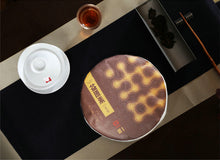 Laden Sie das Bild in den Galerie-Viewer, 2018 DaYi "Yi Yuan Su" ( Original Beneficial Factors) Cake 357g Puerh Shou Cha Ripe Tea - King Tea Mall