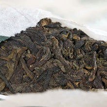 Charger l'image dans la galerie, 2007 DaYi "0782" Cake 357g Puerh Sheng Cha Raw Tea - King Tea Mall