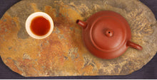 Load image into Gallery viewer, Dayi "Xu Bian" Classic Yixing Teapot in Zhu Ni Clay 130ml
