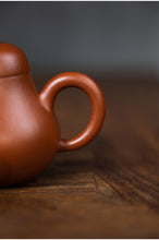 Load image into Gallery viewer, Yixing "Si Ting" Teapot in Zhao Zhuang Zhu Ni Clay
