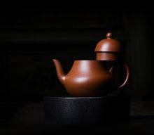 Load image into Gallery viewer, Dayi "Si Ting" Artisanal Yixing Teapot in Zhu Ni Clay 110ml