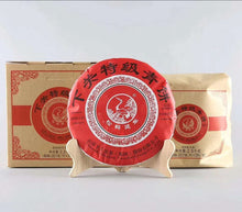 Load image into Gallery viewer, 2020 XiaGuan &quot;Te Ji Qing Bing&quot; (Special Grade Green Cake) 357g Puerh Raw Tea Sheng Cha    yunnan china tea chinese tea gongfucha pu-erh puer pu&#39;erh 