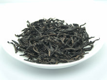 Charger l'image dans la galerie, Spring "Fo Shou" Medium-heavy Roasted Special Grade Wuyi Yancha Oolong Tea - King Tea Mall