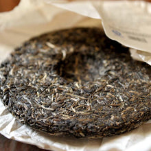 Load image into Gallery viewer, 2014 MengKu RongShi &quot;Cha Hun&quot; (Tea Spirit) Cake 500g Puerh Raw Tea Sheng Cha - King Tea Mall