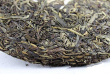 Cargar imagen en el visor de la galería, 2011 MengKu RongShi "Cha Hun" (Tea Spirit) Cake 500g Puerh Raw Tea Sheng Cha - King Tea Mall