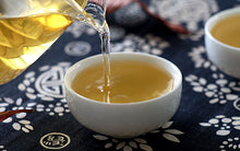 Charger l'image dans la galerie, 2017 XiaGuan "Da Bai Cai" (Big Cabbage 3 Stars) Cake 357g Puerh Raw Tea Sheng Cha - King Tea Mall