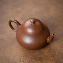 Load image into Gallery viewer, Yixing &quot;Li Xing&quot; (Pear Style) Teapot in Jiang Po Ni Clay