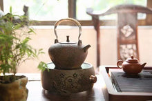 Load image into Gallery viewer, Chaozhou "Sha Tiao" Water Boiling Kettle with Artisanal Design 900ml