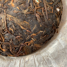 Load image into Gallery viewer, 2006 ChangTai "Yi Chang Hao - Zhen Pin" (Yiwu - Premium) Small Cake 100g Puerh Raw Tea Sheng Cha