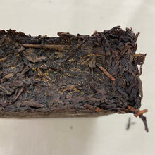 Charger l'image dans la galerie, 2012, 2016, 2017 JingWei Fu Tea "Shou Zhu Fu Zhuan Cha" (Handmade Fu Brick) 1000g Dark Tea, Fu Cha, ShaanXi